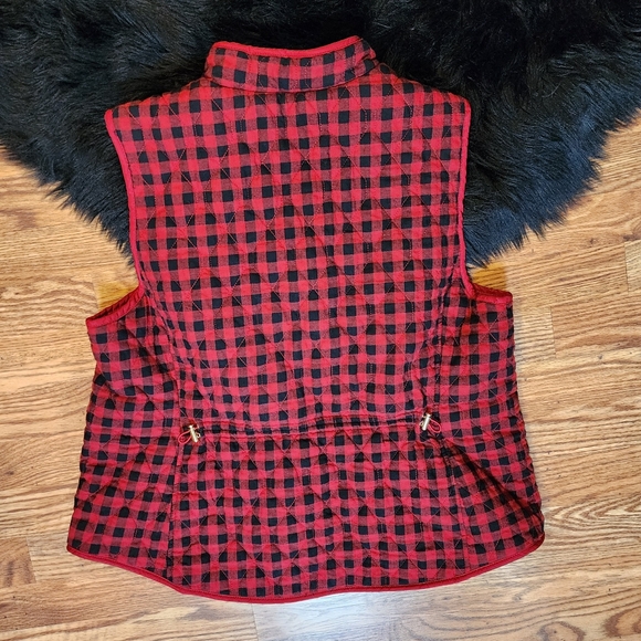 Croft and Barrow Red and Black Plaid Quilted Vest Women's Size XXL - Picture 2 of 7